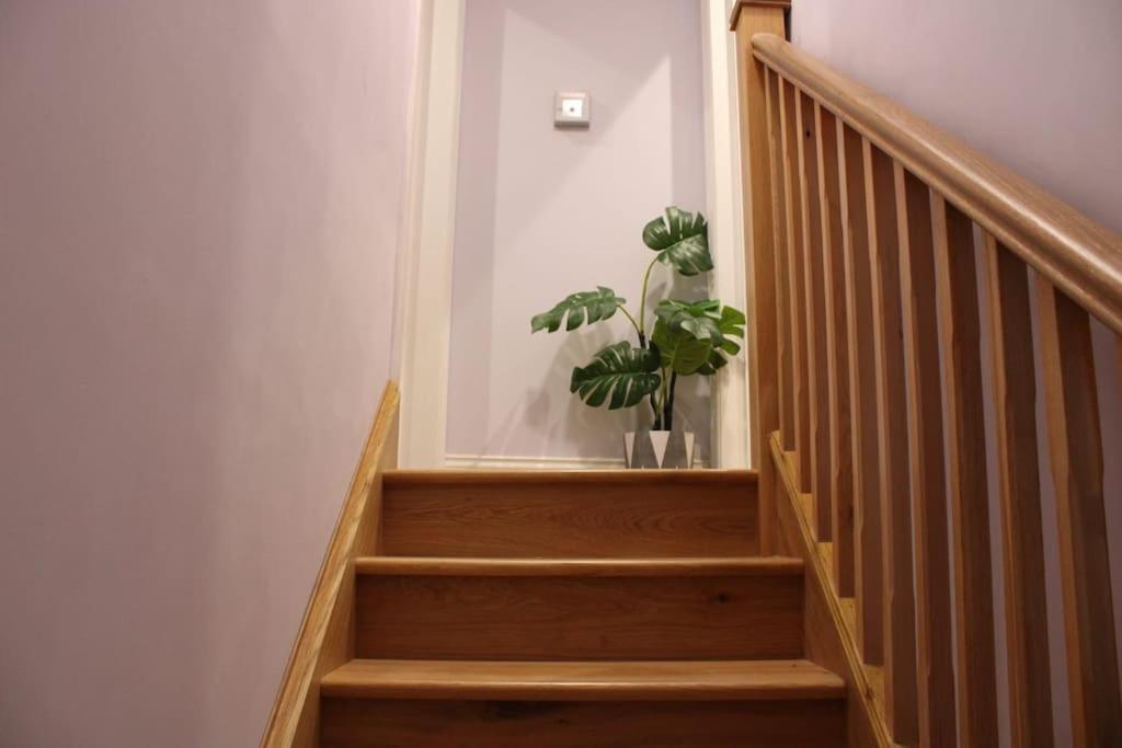 5 Star Apartment Londen Buitenkant foto