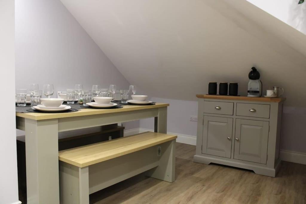 5 Star Apartment Londen Buitenkant foto