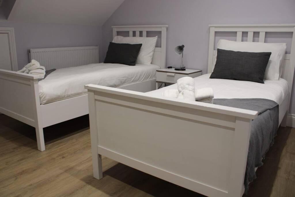 5 Star Apartment Londen Buitenkant foto
