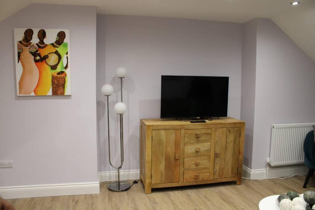 5 Star Apartment Londen Buitenkant foto